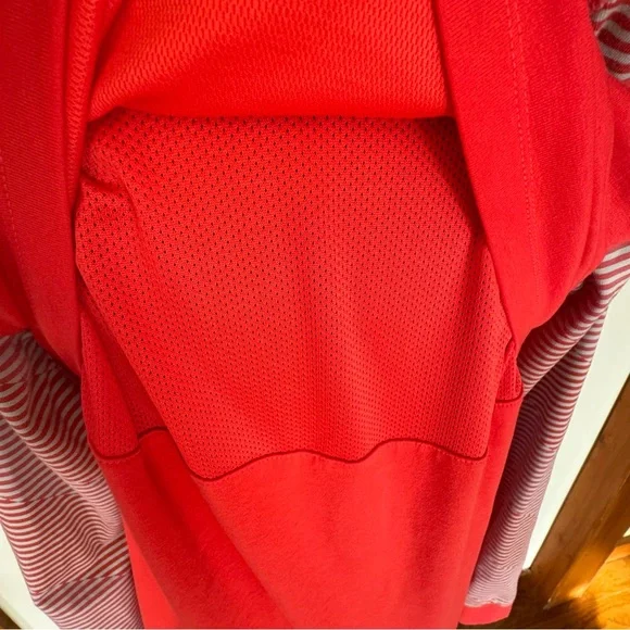 Nike Athletic Half Zip Hoodie - Picture 6 of 6